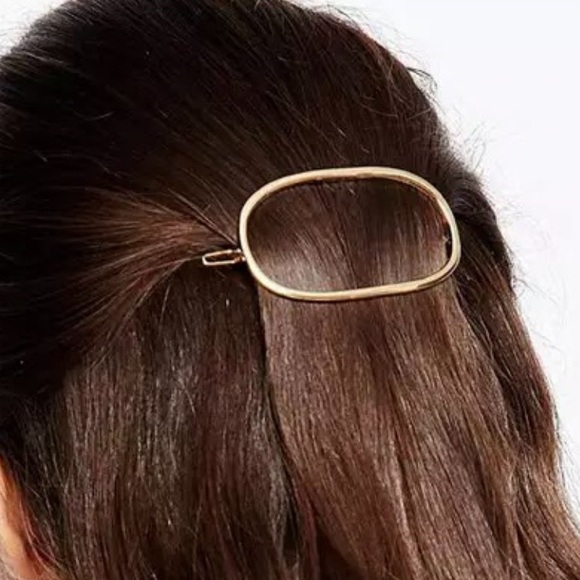 🔵𝟲𝟱%𝗢𝗙𝗙 𝗯𝘂𝗻𝗱𝗹𝗲𝘀 𝟯+🔵 NEW Large Oval Minimalist Barrette - Picture 1 of 9